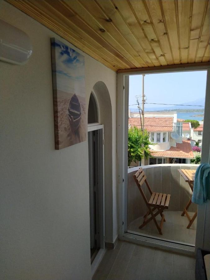 Cesme Burcu Sitesi Yaman Vila Exterior foto