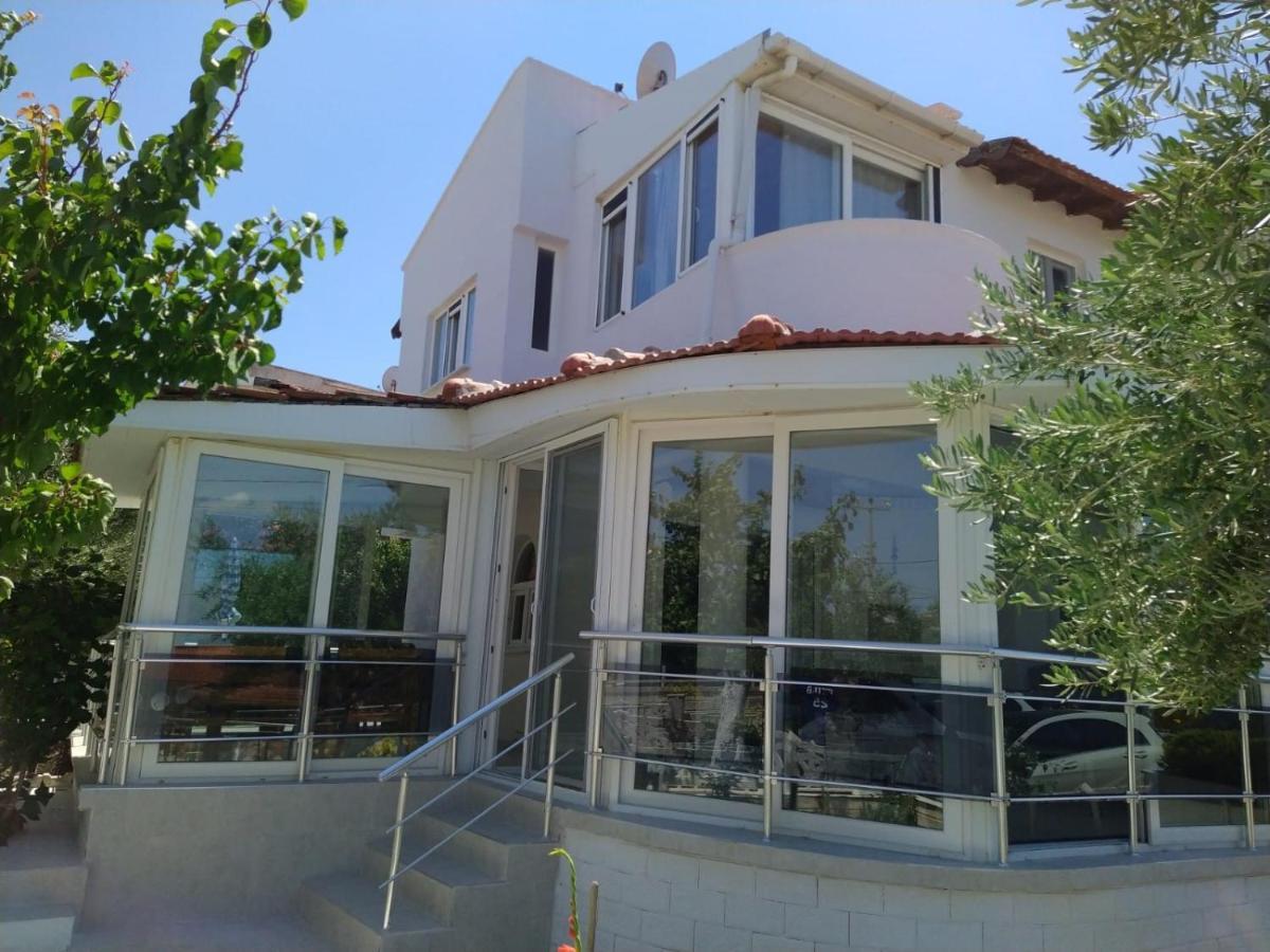 Cesme Burcu Sitesi Yaman Vila Exterior foto