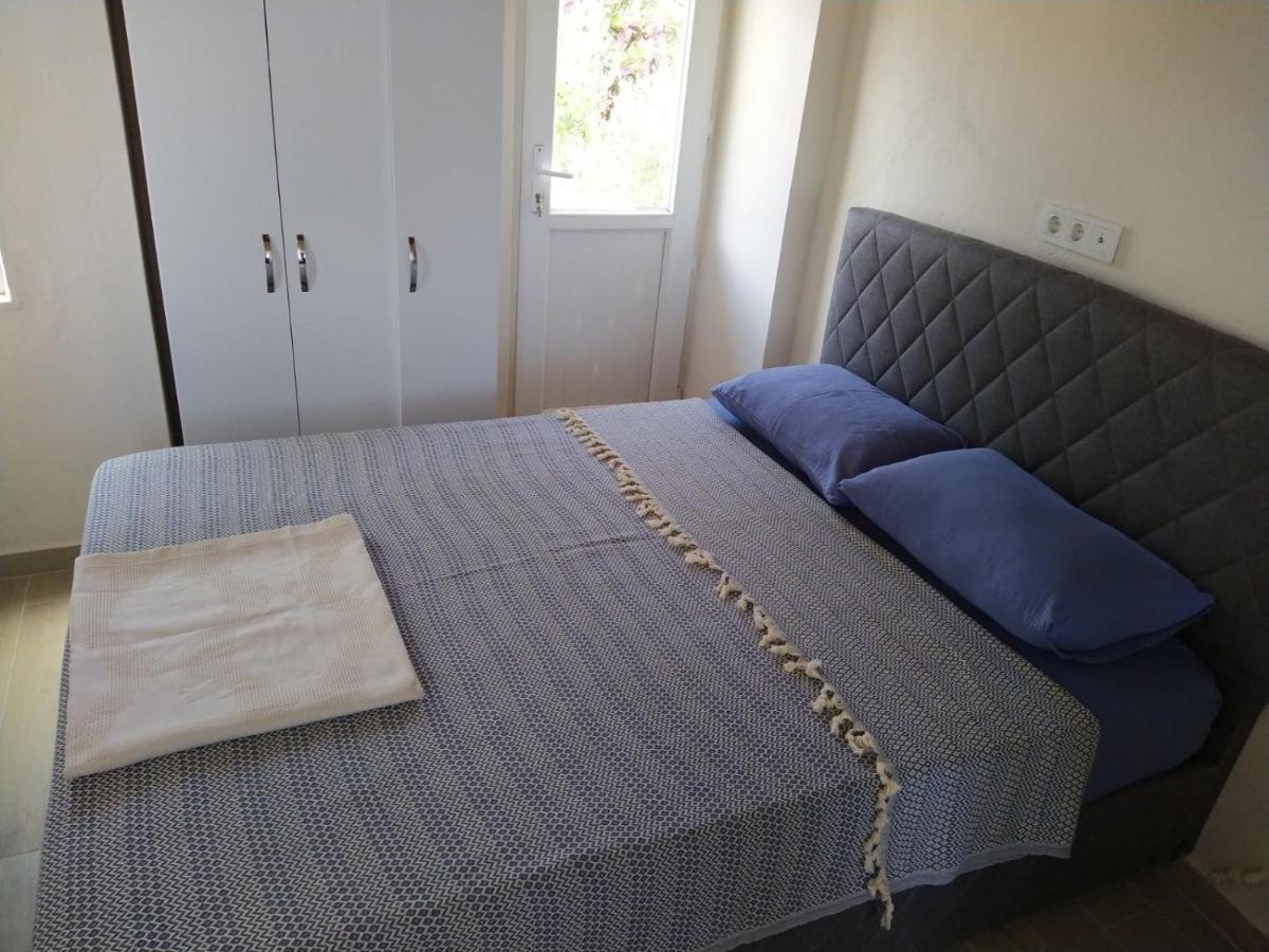 Cesme Burcu Sitesi Yaman Vila Exterior foto