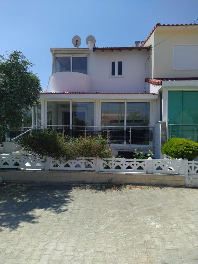 Cesme Burcu Sitesi Yaman Vila Exterior foto