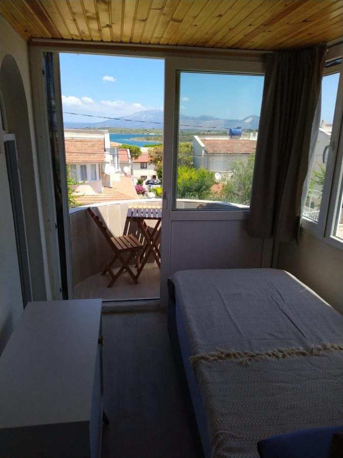 Cesme Burcu Sitesi Yaman Vila Exterior foto