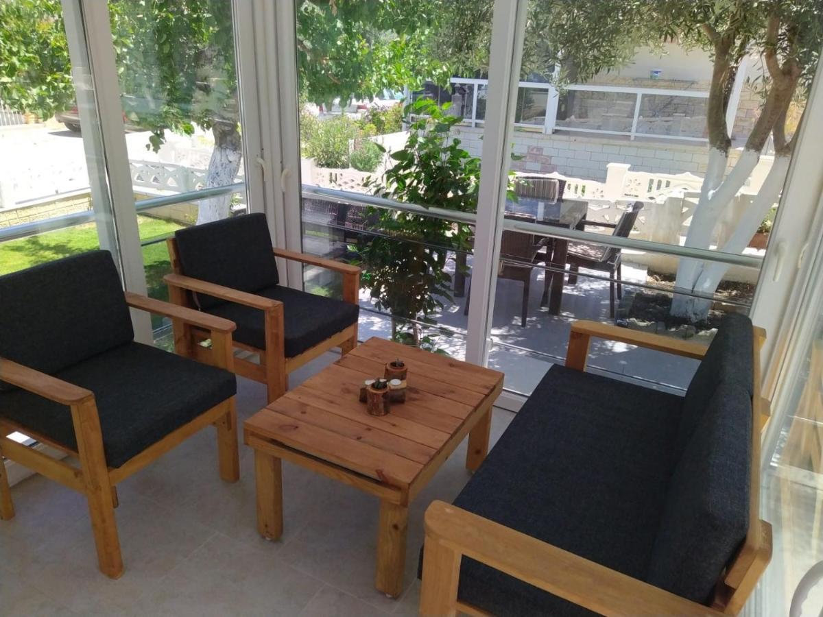 Cesme Burcu Sitesi Yaman Vila Exterior foto