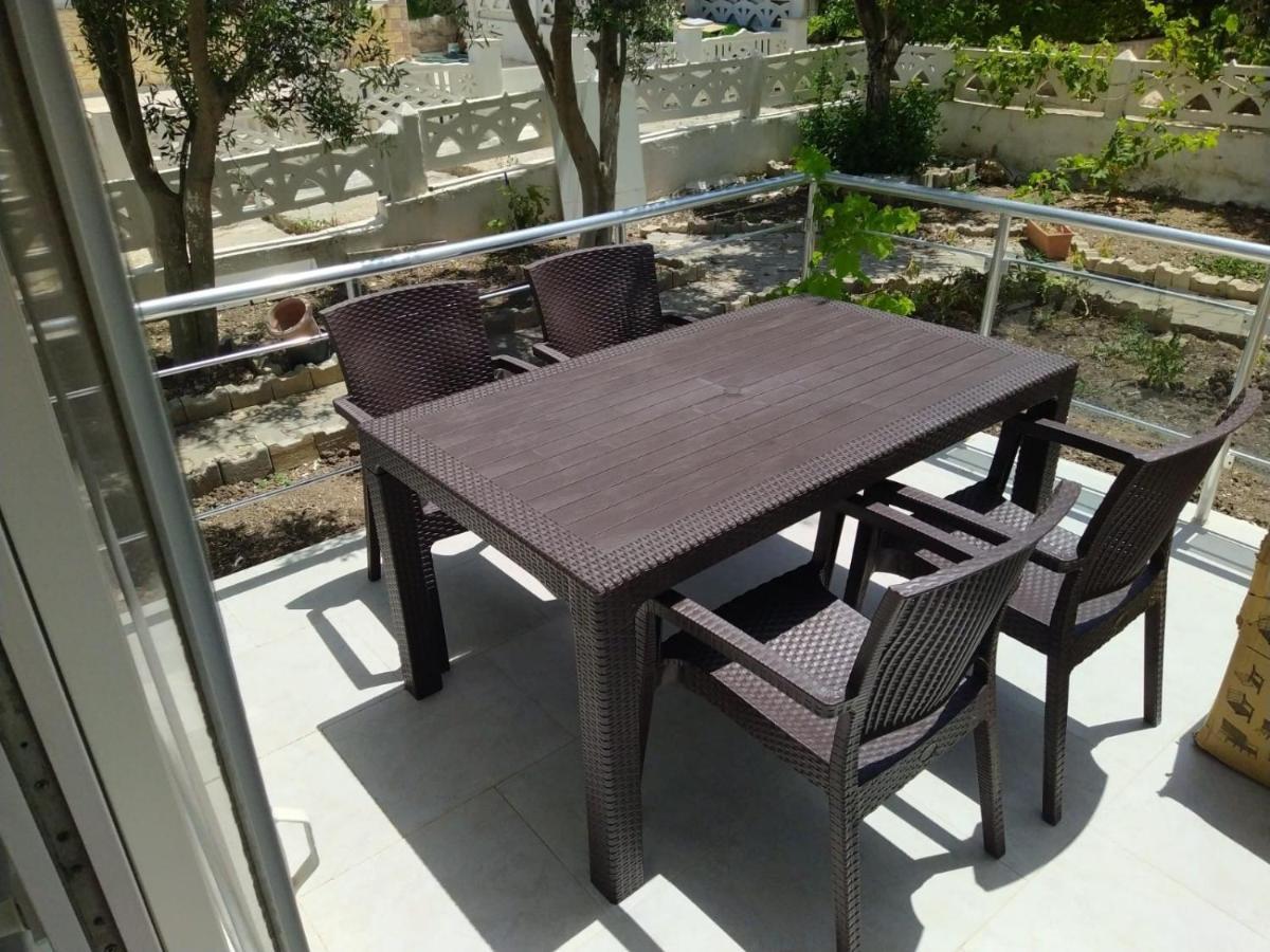 Cesme Burcu Sitesi Yaman Vila Exterior foto