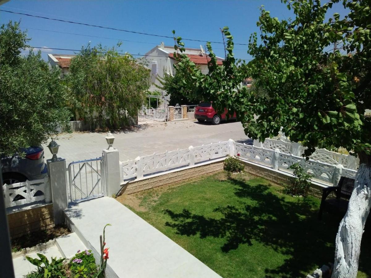 Cesme Burcu Sitesi Yaman Vila Exterior foto